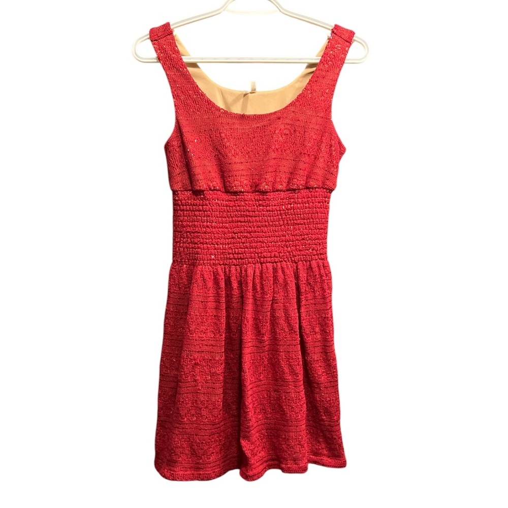 ❤️ POINT USA Red Lace & Gold Dress – Size Medium – Preloved ❤️